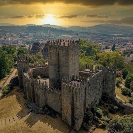 Día 1 de Portugal - 24 de junio de 1128. ¡Celebra este día con nosotros!